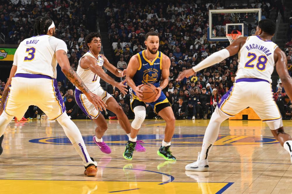 年轻球员不 年轻球员不